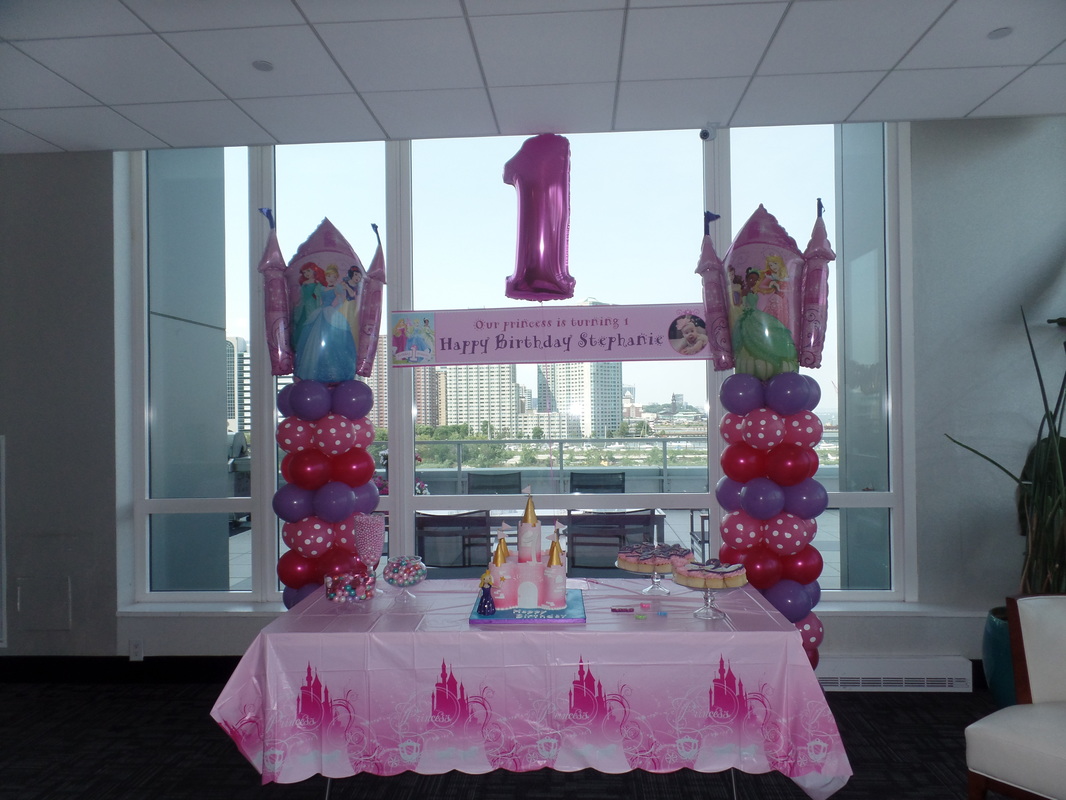 ลูกโป่งฟอลย์ ปราสาทเจ้าหญิงดิสนีย์ PRINCESS CASTLE 26"*35"/ Item No.TQ-A3352801 แบรนด์ Qualatex