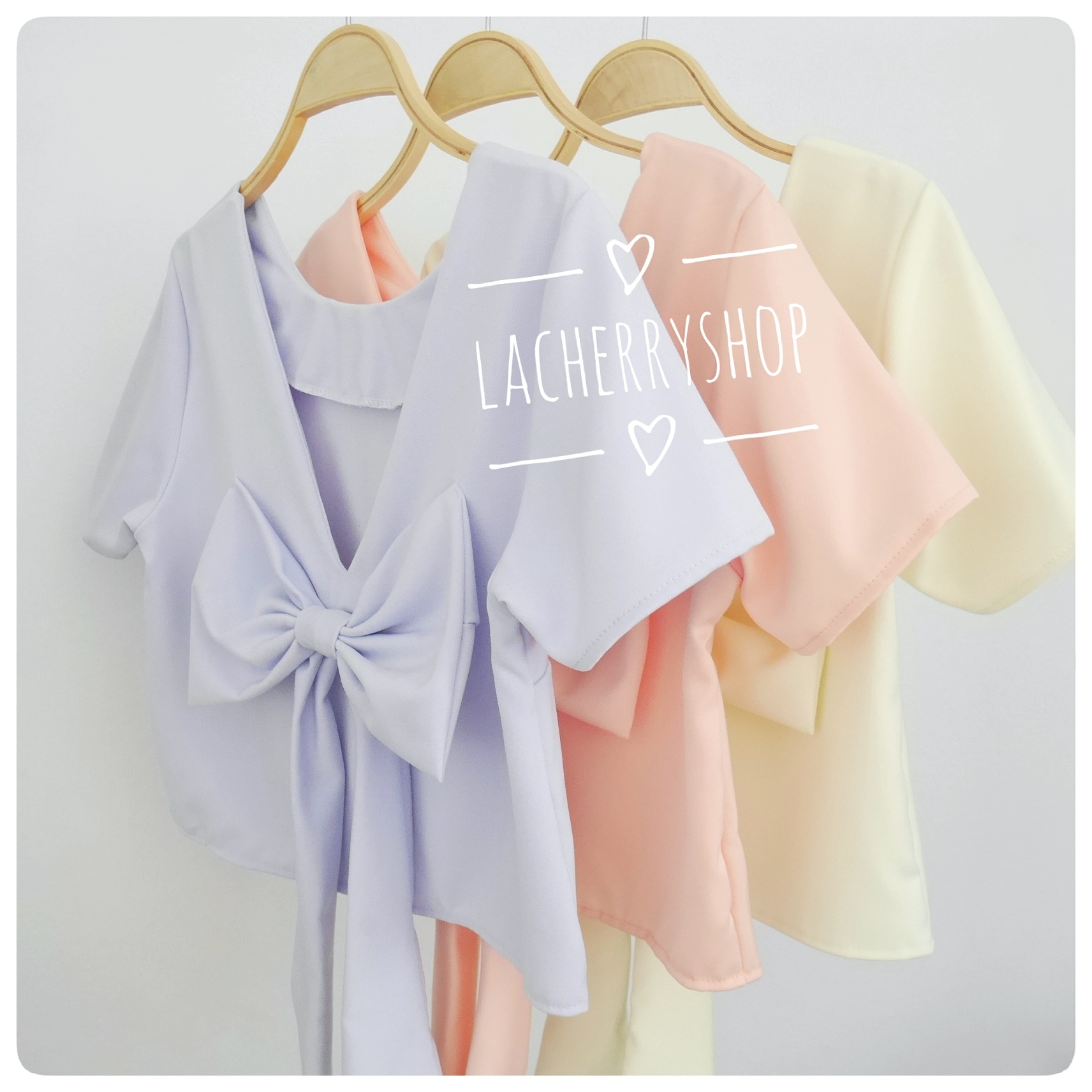 เสื้อแฟชั่นผ้าฮานาโกะ เสื้อครอปวีหลัง(สีนู้ด) แต่งโบว์เก๋ๆ แบบสวยน่ารักมากๆเนื้อผ้าฮานาโกะคุณภาพดี