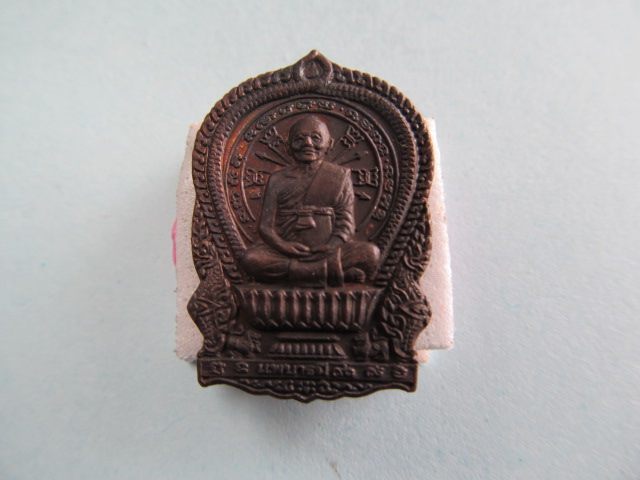 หลวงพ่อแพ วัดพิกุลทอง จ.สิงห์บุรี