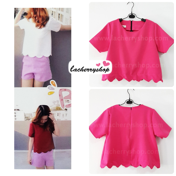 เสื้อแฟชั่น สีชมพู ผ้าฮานาโกะ ทรงสวย แบบน่ารักๆ เป็นหยักๆช่วงเอว เนื้อผ้านิ่ม อยู่ทรง ไม่ยับง่าย ใส่สบาย สินค้าคุณภาพ ราคาไม่แพง