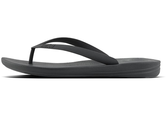 Fitflop Men's Iqushion Ergonomic Flip Flop Charcoal ของแท้ นำเข้าจาก USA และ UK