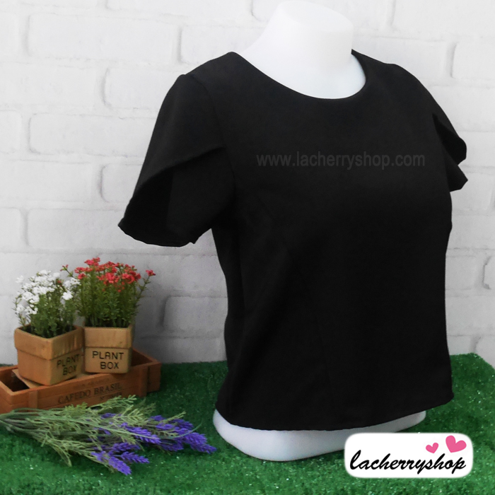เสื้อผ้าแฟชั่น เสื้อทำงาน ผ้าฮานาโกะตัดแต่งแขนเก๋ๆ สีดำ แบบสวยเรียบหรู สินค้าคุณภาพดี ราคาไม่แพง