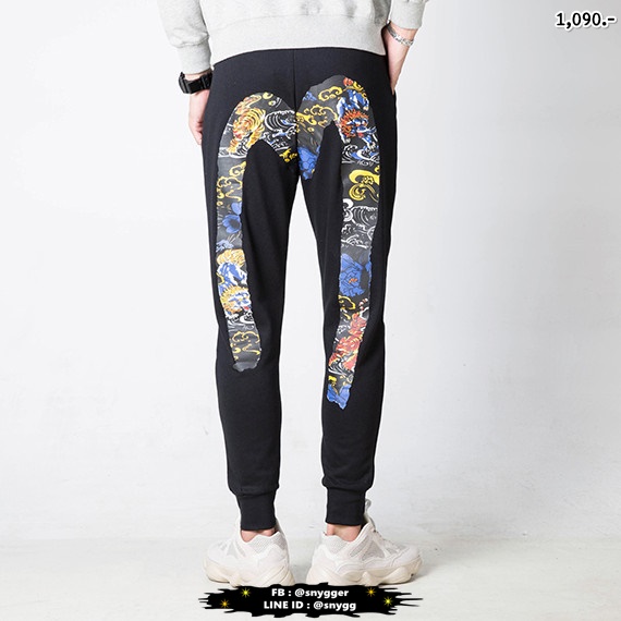 กางเกงวอร์มสกรีนลาย EVISU สีดำ L(28"-33")
