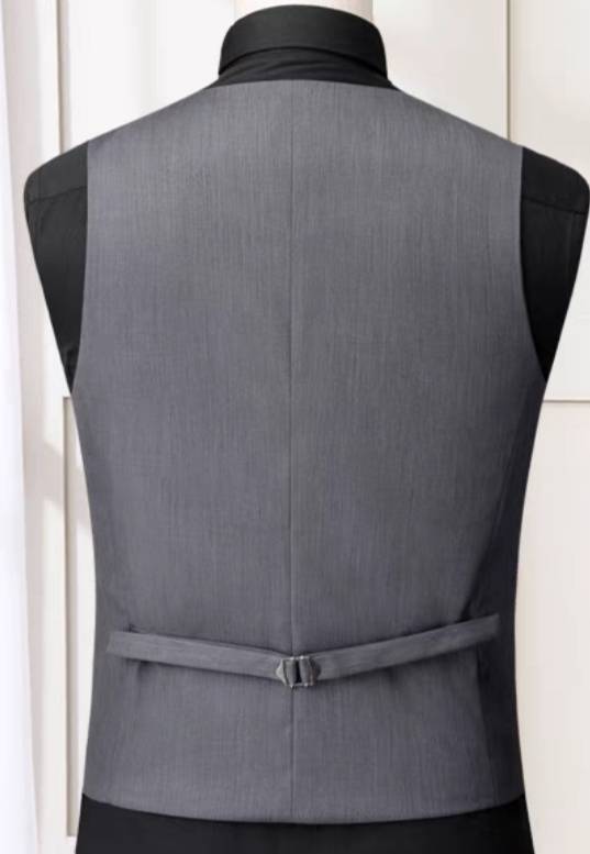 เสื้อกั๊กกระดุมคู่4 8เม็ด oversizeชาย สไตล์อังกฤษ23 แฟชั่นเล็กใหญ่ กระเป๋าขาว สีล้วน No.32 34-36-38-40-42 44 45 สีดำ เทา น้ำเงิน