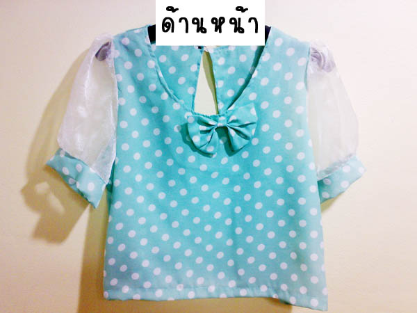 SALE//SALE (ส่งฟรี) เสื้อผ้าซีฟองลายจุด สีฟ้า แขนตุ๊กตา มีกระดุมติดด้านหลัง