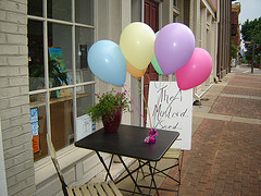 ลูกโป่งกลมเนื้อสแตนดาร์ท สีม่วงไลแล็ค ไซส์ 10 นิ้ว แพ็คละ 10 ใบ (Round Balloons Size 10" - Standard Purple Lilac Color)