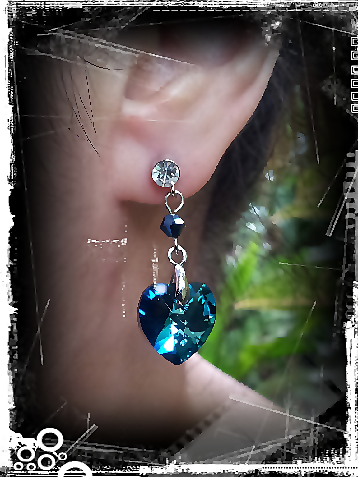 ต่างหูคริสตัลหัวใจ + เม็ดแหลม สีเขียวเหลือบฟ้าเคลือบวาวพิเศษ