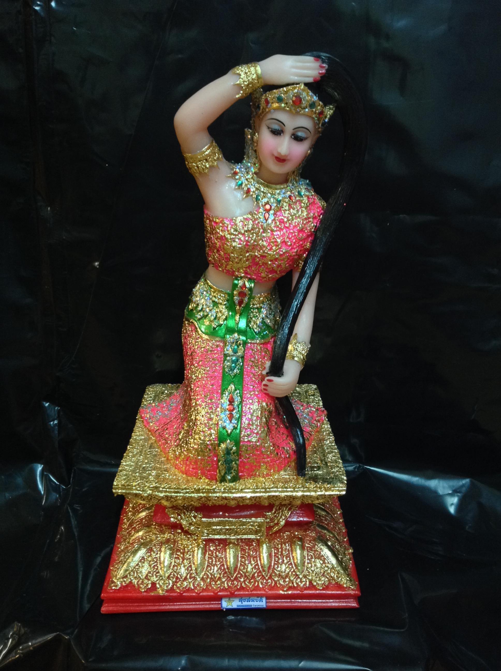 พระแม่ธรณี บีบมวยผม 9"