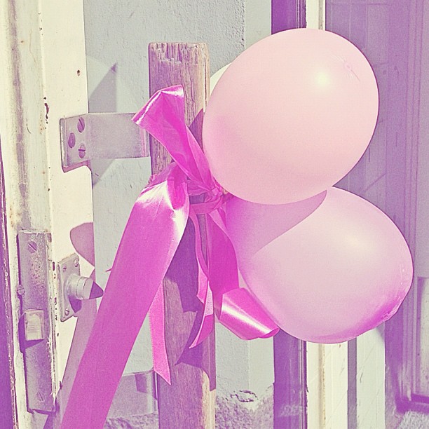 ลูกโป่งกลม เนื้อพาสเทล สีชมพูอ่อน ไซส์ 10 นิ้ว แพ็คละ 10 ใบ (Round Balloons - Pastel Pink Color 10")