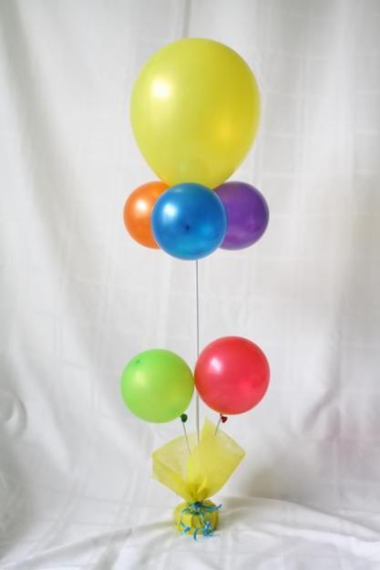 ลูกโป่งกลม เนื้อเมททัลลิก สีเหลือง ไซส์ 9 นิ้ว แพ็คละ 10 ใบ ( Round Balloons 9" - Metallic Yellow Color )