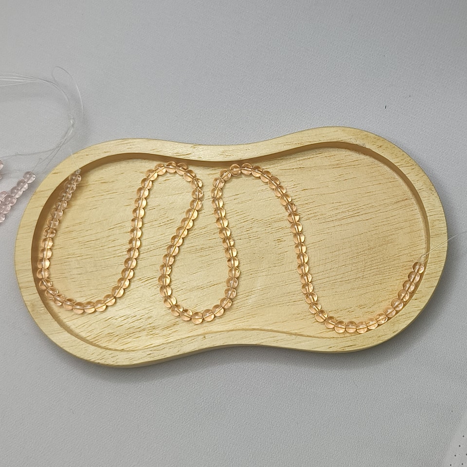 หินพิงค์ควอตซ์ หินรักสดใส - เปิดเผยความรู้สึก พบเจอรักแท้ มีความสุข - ยาว 37 ซม. - 4 มิล (98 เม็ด)