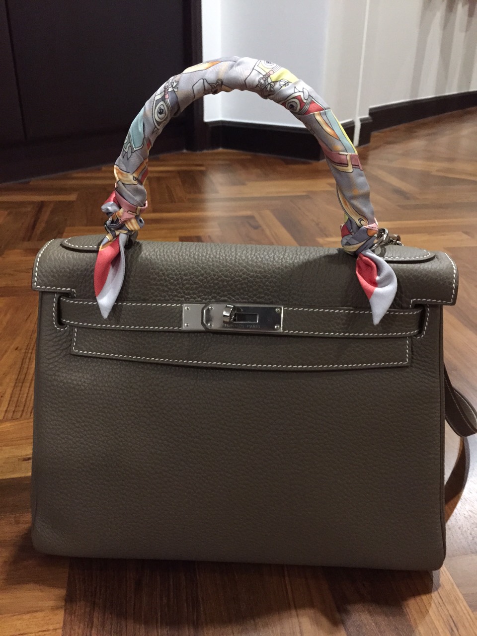 หมอนดันทรงกระเป๋า Hermes Kelly