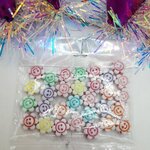 ลูกปัดแฟนซี ดอกไม้ หน้ายิ้มคละสี แพค 20฿