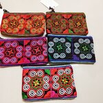 P421 กระเป๋าใส่เหรียญลายม้ง แนวนอน สีสันสดใส