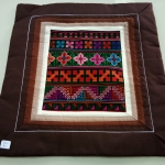 ปอกหมอนสีน้ำตาล ลายปักอาข่า ตัดเย็บอย่างดี