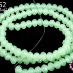 คริสตัลจีน ทรงซาลาเปา สีเขียวอ่อนขุ่น 4มิล(1เส้น)