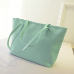 กระเป๋าแฟชั่น สีเขียวพาสเทล สะพายไหล่ มีซิปเปิดปิด เรียบหรู ((โปรโมชั่นส่งฟรี))