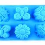 พิมพ์ซิลิโคน 6 ช่อง ลายดอกไม้ ผีเสื้อ เต่าทอง (คละสี)