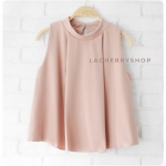 เสื้อแฟชั่นผ้าฮานาโกะ สีนู้ด คอจีน แขนกุด แต่งระบายอก มีกระดุมหลัง แบบสวยเรียบหรู เนื้อผ้าฮานาโกะคุณภาพดี