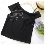 เสื้อแฟชั่นผ้าฮานาโกะ (สีดำ) ปาดไหล่ข้างเดียว ตัดแต่งผ้าช่วงอกเก๋ๆ เพิ่มสายเดี่ยวเพื่อความมั่นใจให้ลุคสวยเปรี้ยว