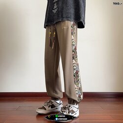 กางเกงวอร์มแถบทอลายหมี สีกากี