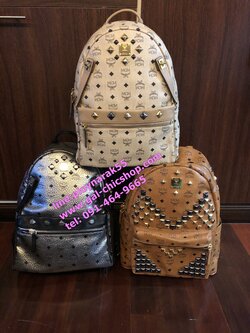 หมอนดันทรงเป้ Backpack size M MCM