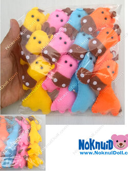 พวงกุญแจแฮนด์เมค 2.5" ตุ๊กตา ยีราฟ (สีสันสดใส)