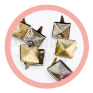 หมุดติดเสื้อ