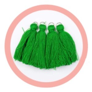 พู่สีเขียว