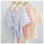 เสื้อแฟชั่นผ้าฮานาโกะ เสื้อครอปวีหลัง สีชมพู แต่งโบว์เก๋ๆ แบบสวยน่ารักมากๆ รุ่นโบว์หลังใหญ่ เสื้อสีพื้น ใส่ง่าย ใส่สบาย เนื้อผ้าฮานาโกะคุณภาพดี